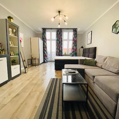Apartament Flaming Z Balkonem - Scisle Centrum Naprzeciwko Pkp I Pks - Self Check In - Darmowy Parking - Pozne Wymeldowanie - Wystawiamy Fv Opole Eksteriør billede