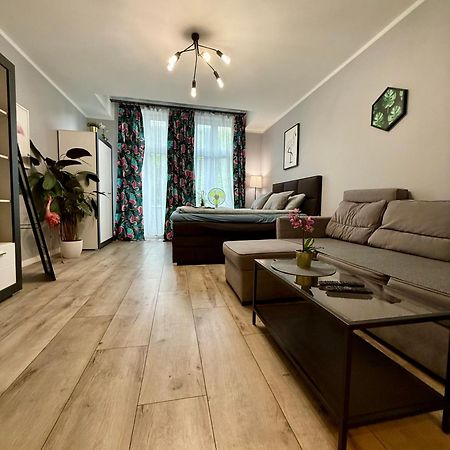 Apartament Flaming Z Balkonem - Scisle Centrum Naprzeciwko Pkp I Pks - Self Check In - Darmowy Parking - Pozne Wymeldowanie - Wystawiamy Fv Opole Eksteriør billede